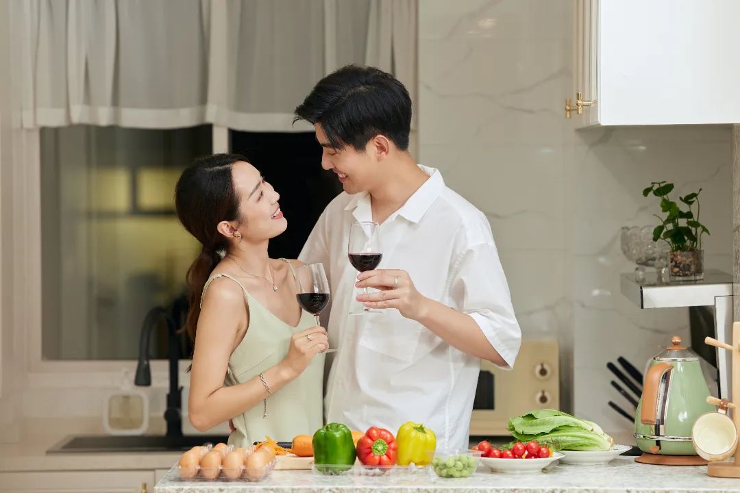 直面出軌問題尋找婚姻修復路徑