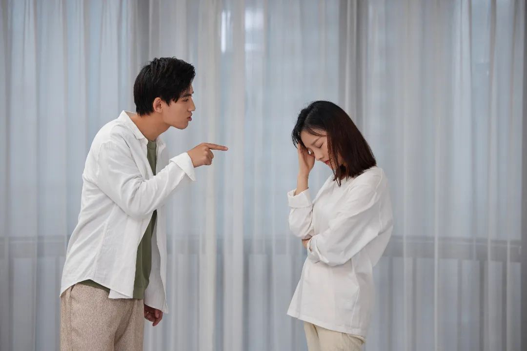 老公外遇分居後的婚姻裂縫